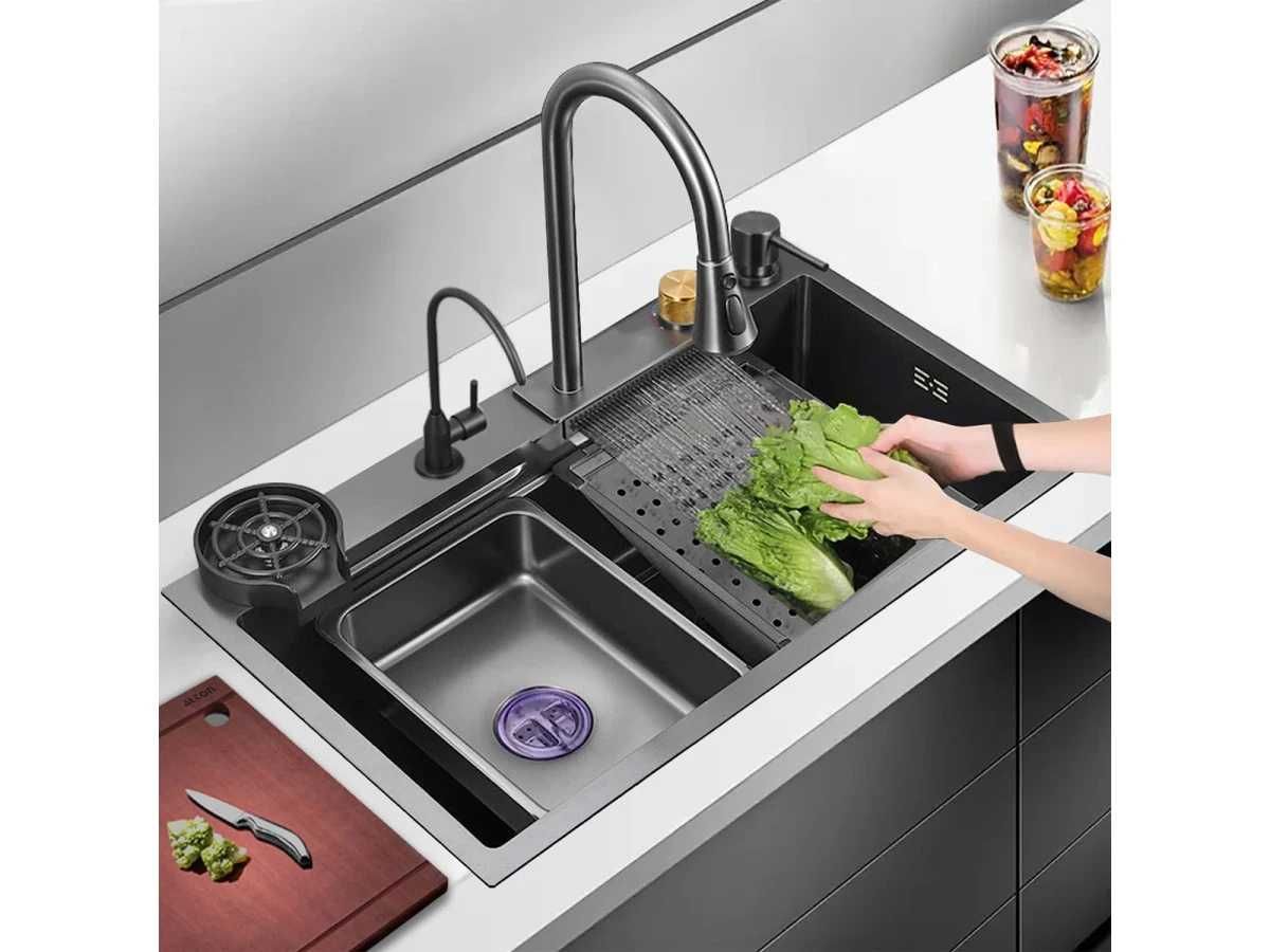 Chiuveta de bucatarie multifunctionala cu cascada in negru