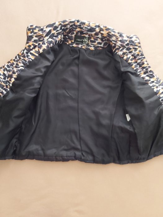 Късо дамско. яке