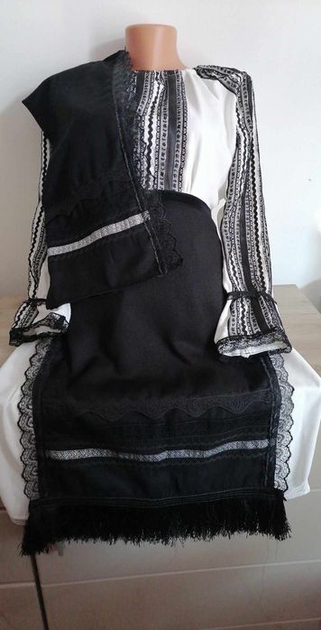 Costum popular ardelenesc nou