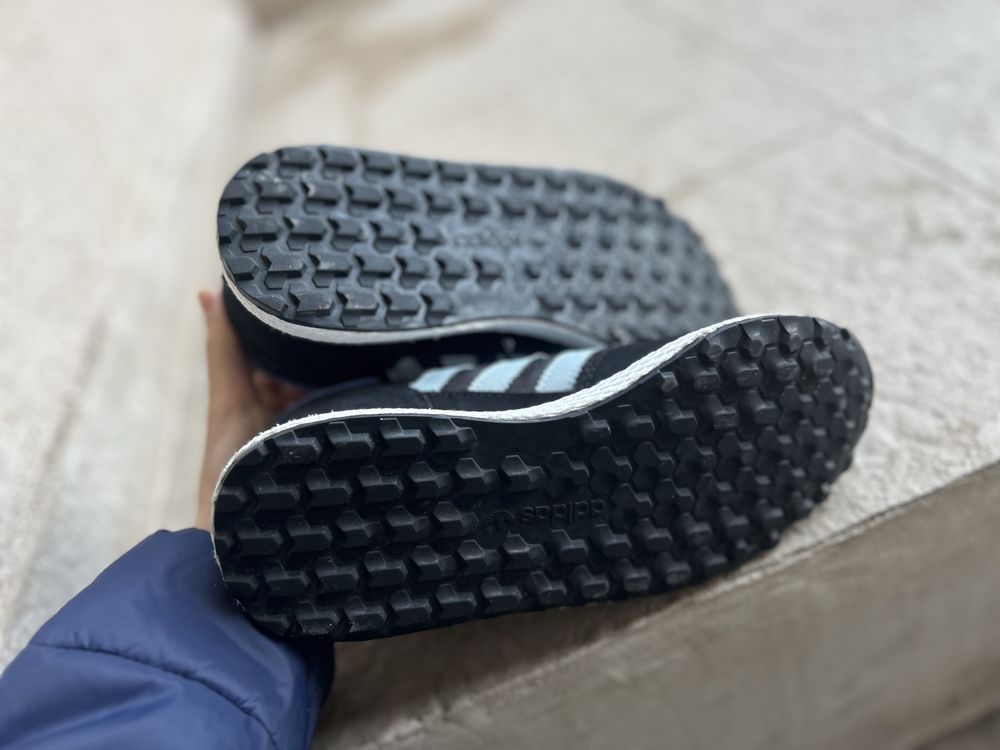 Дамсли маратонки Adidas