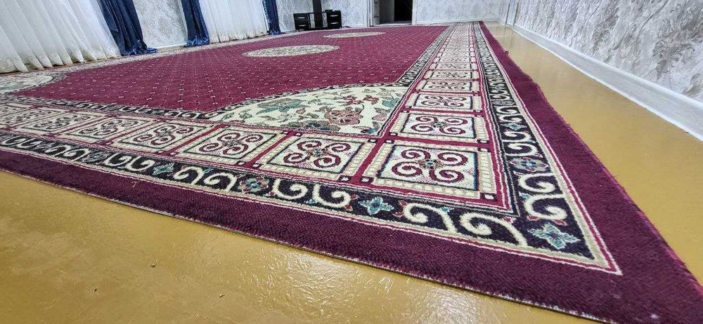 Гилам  (Ковер)  7м х 4м