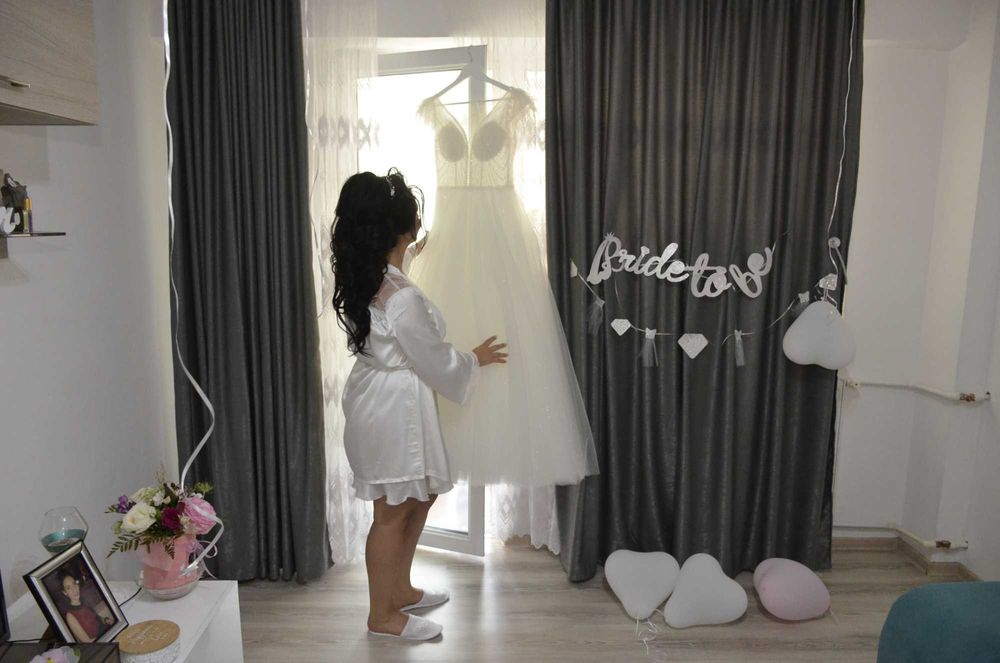 Rochita de mireasa plus voal lung de vanzare