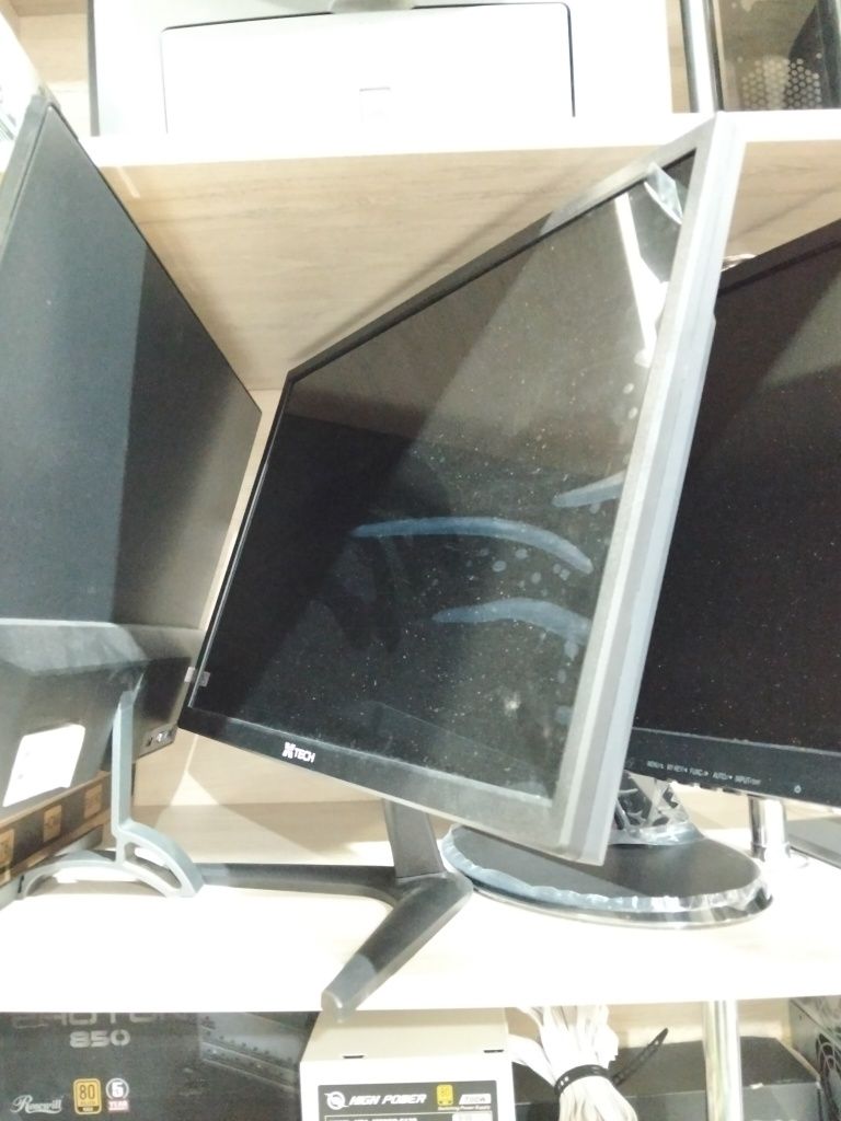 Yangi Xtech 22 monitorlar sotiladi optom narxda