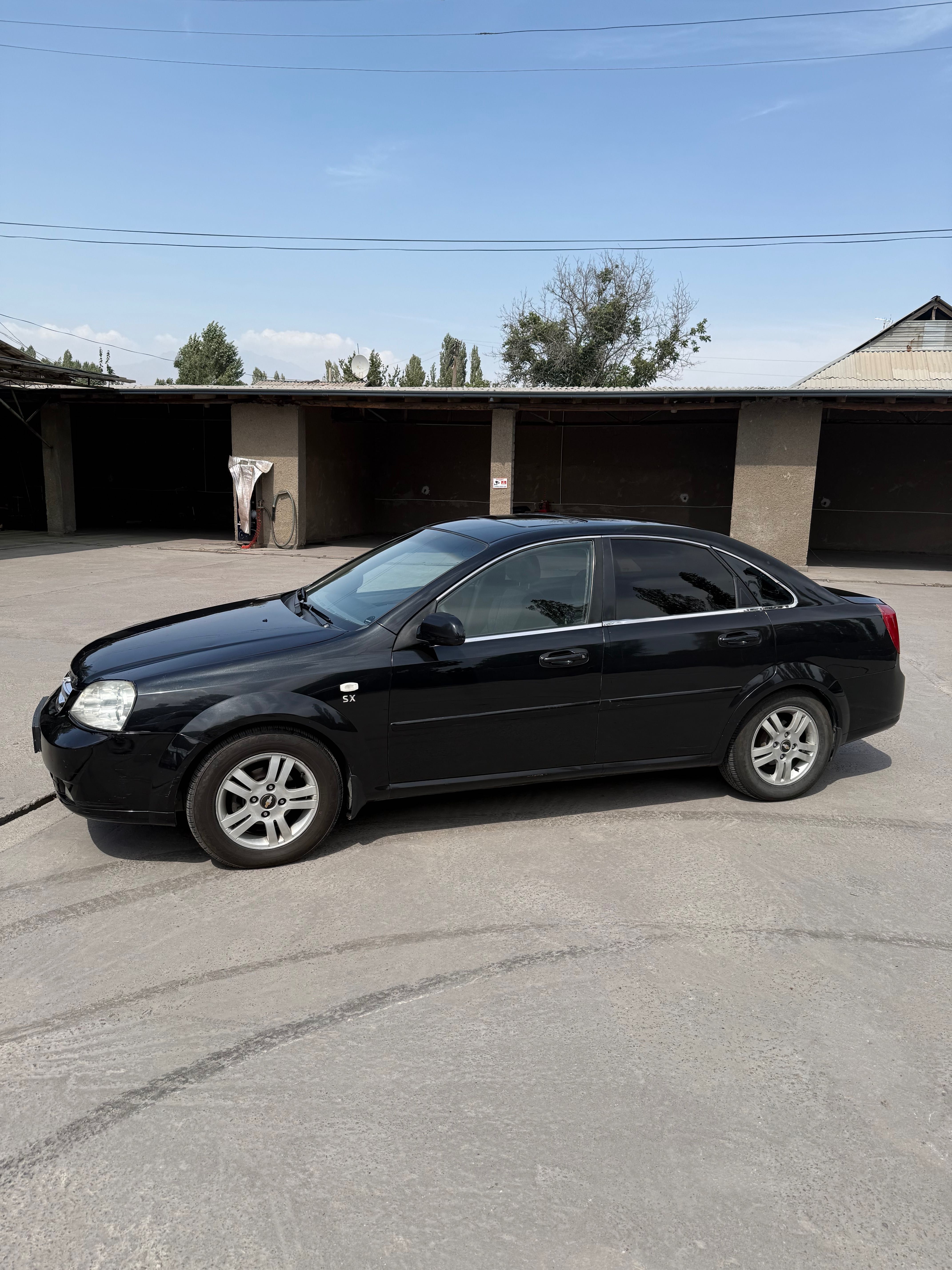 Продается lacetti 210 года