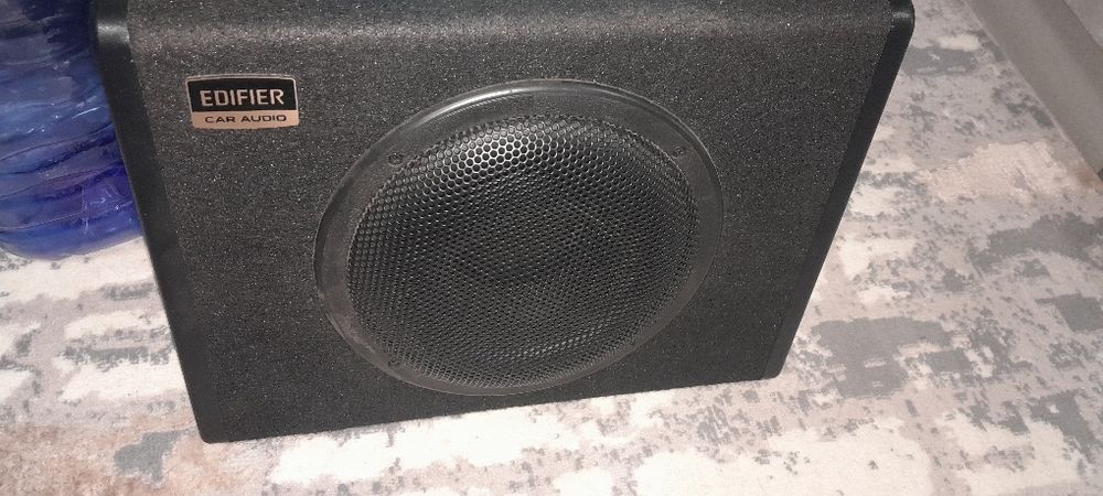 Edifier CW800D savwoofer