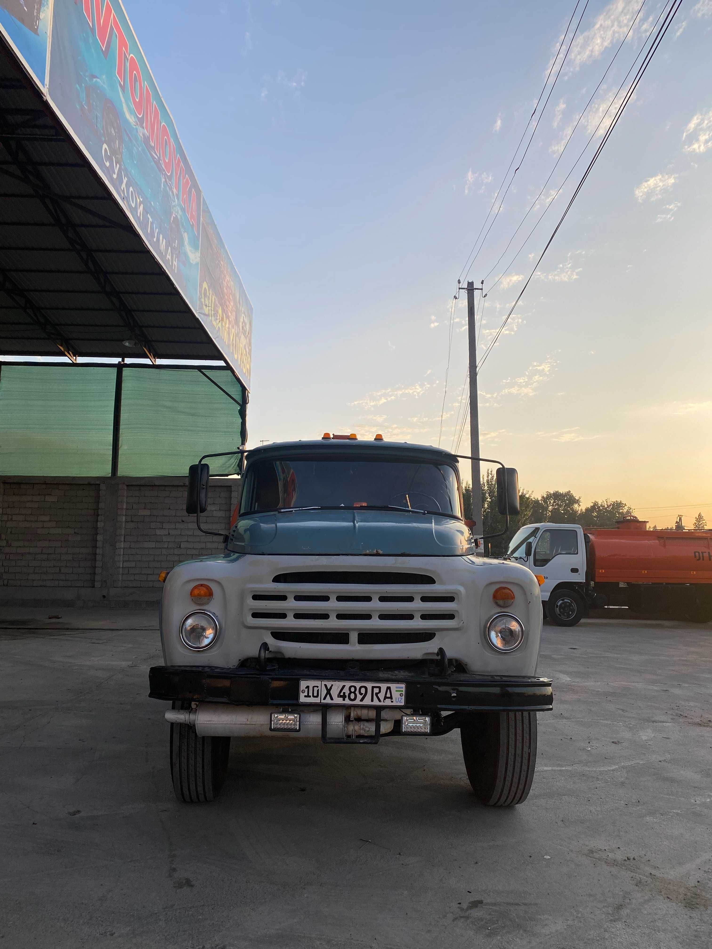 Бензавоз Зил 4314