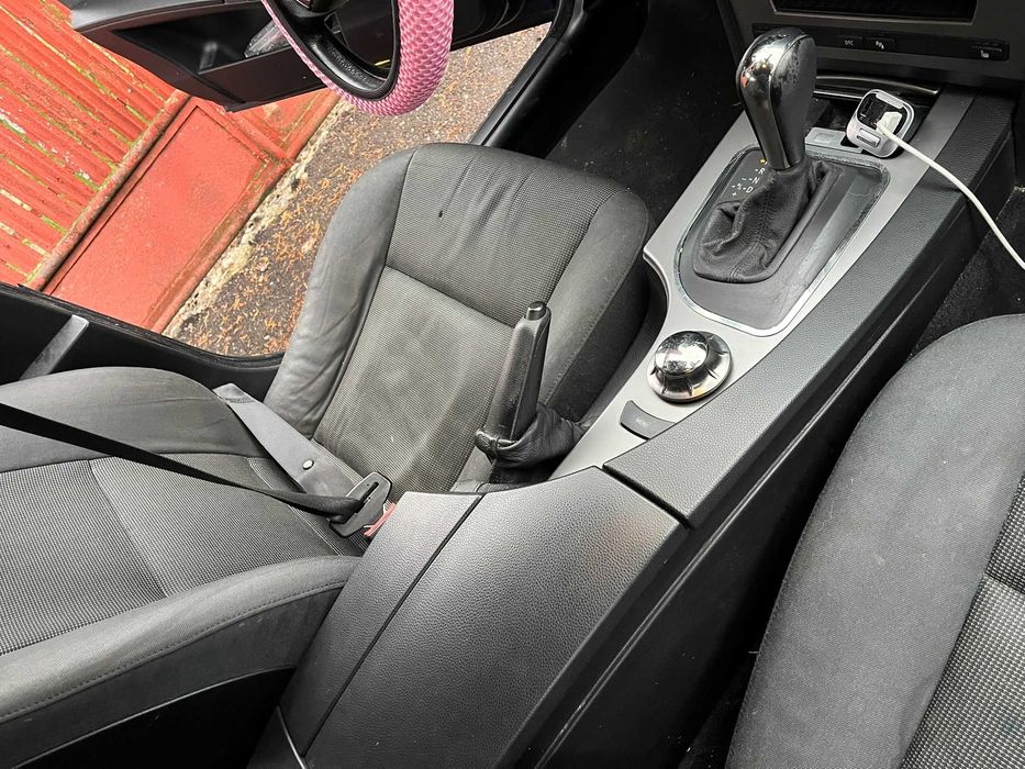 BMW Seria 5 E60 520i Benzina+GPL