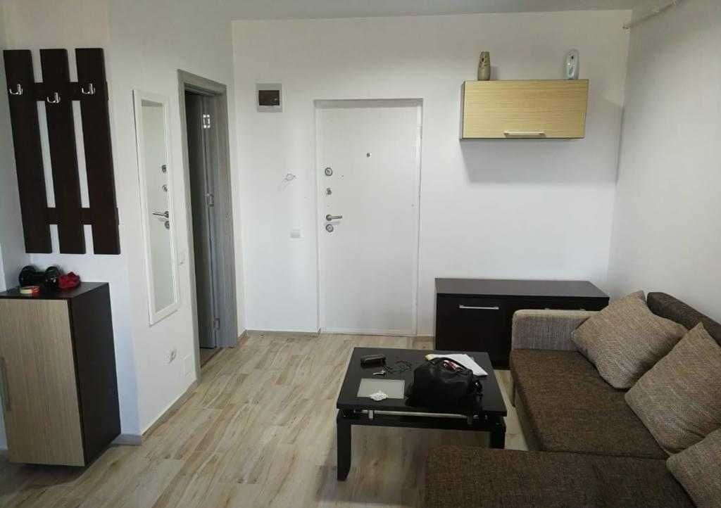 Inchiriez  Apartament 2 camere Cluj,Floresti.