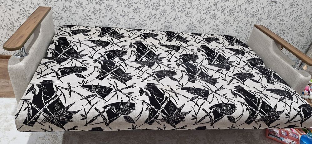 Продам диван. В отличном состоянии.