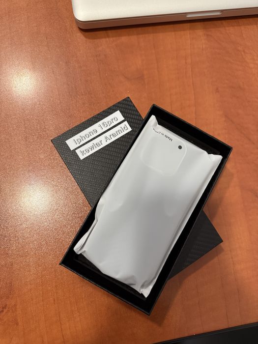 Huse carbon Kevlar Aramid  iPhone 16 Pro / 16 ProMax