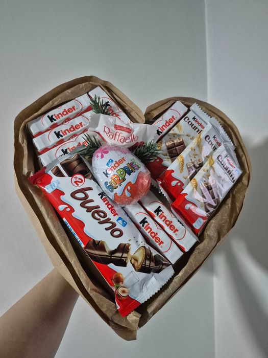 Cadouri la comanda. Buchete si compozitii dulci