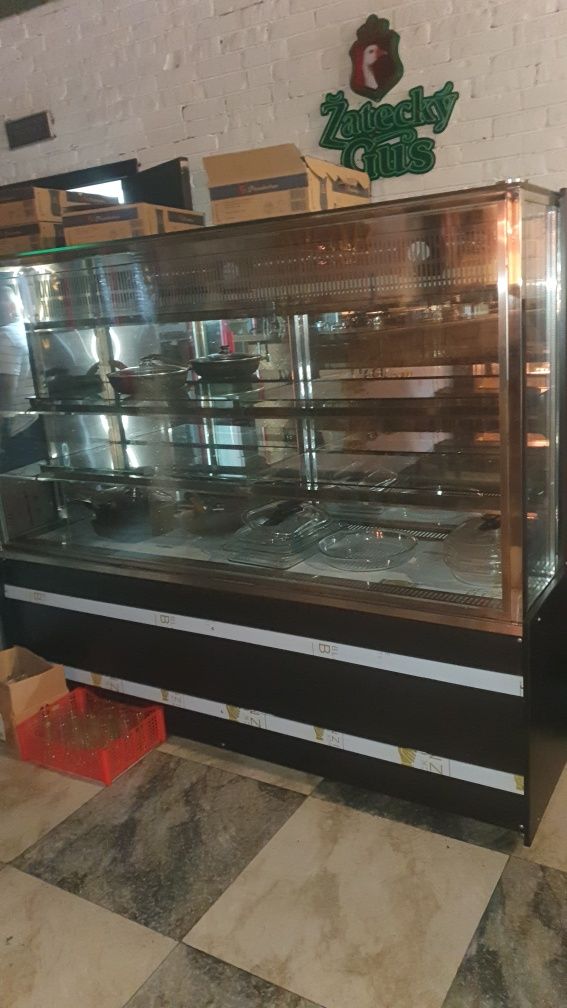 Продается холодильник для ресторана