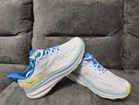Hoka nr   42 int 26,5 cm  preț 680 lei
