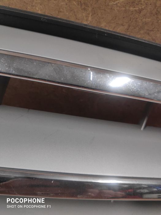 Маска - решетка Mercedes C class W204  2008г. Със Забележки!!