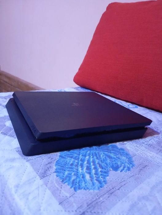 Playstation 4 (PS4) SLIM 1TB + ИГРИ