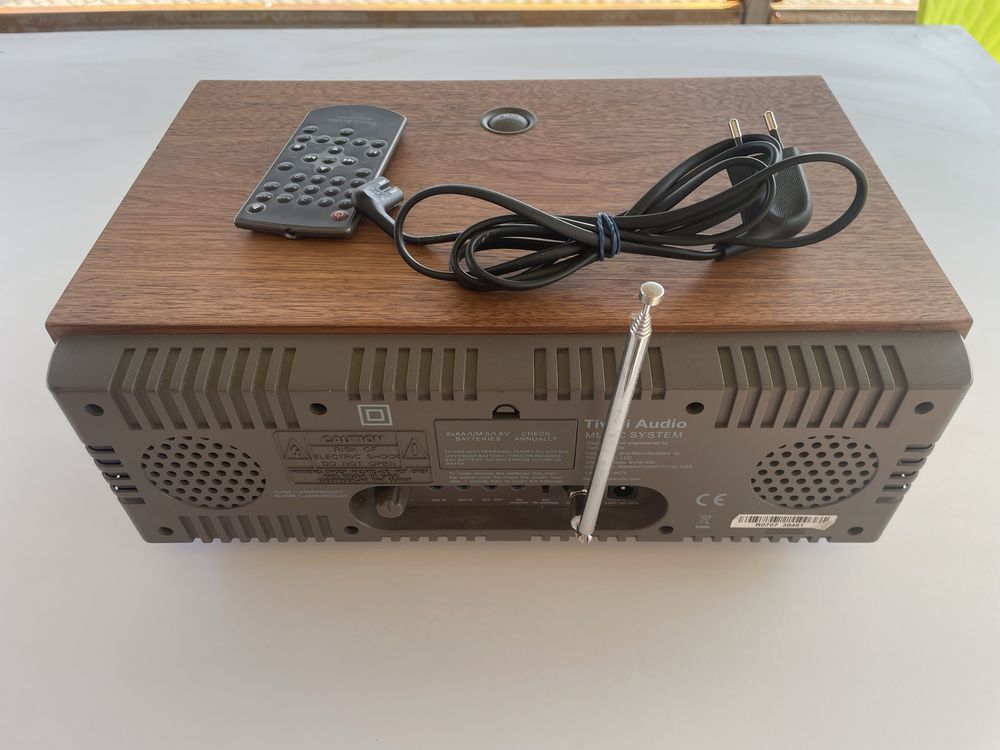 Tivoli audio cd player radio subwoofer