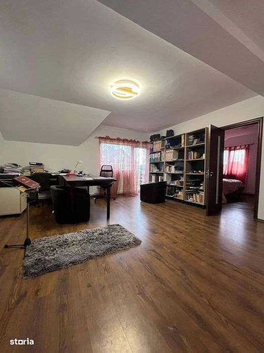 De vanzare Vila din caramida 3 camere suprafata teren 700mp