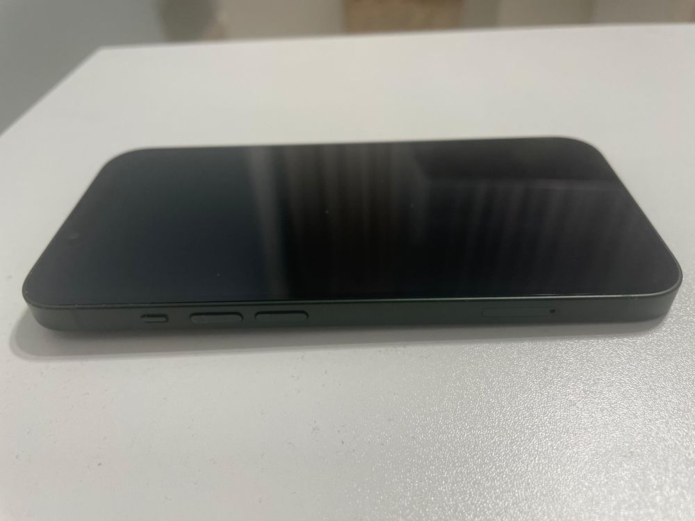 IPhone 13 в идеальном состоянии