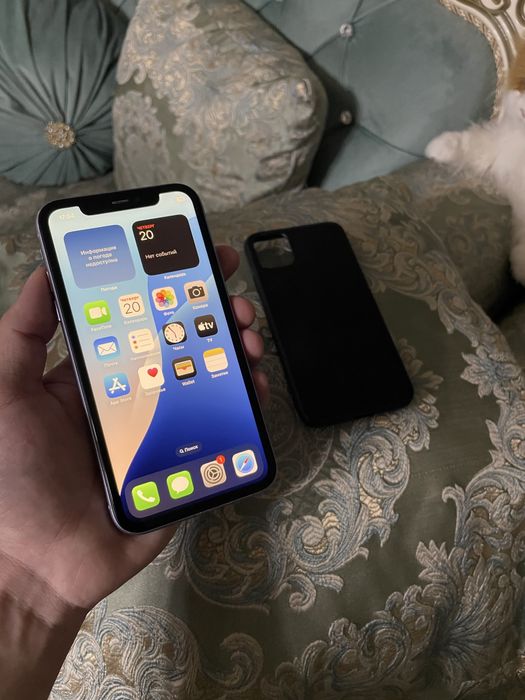 Продам Телефон Айфон 11