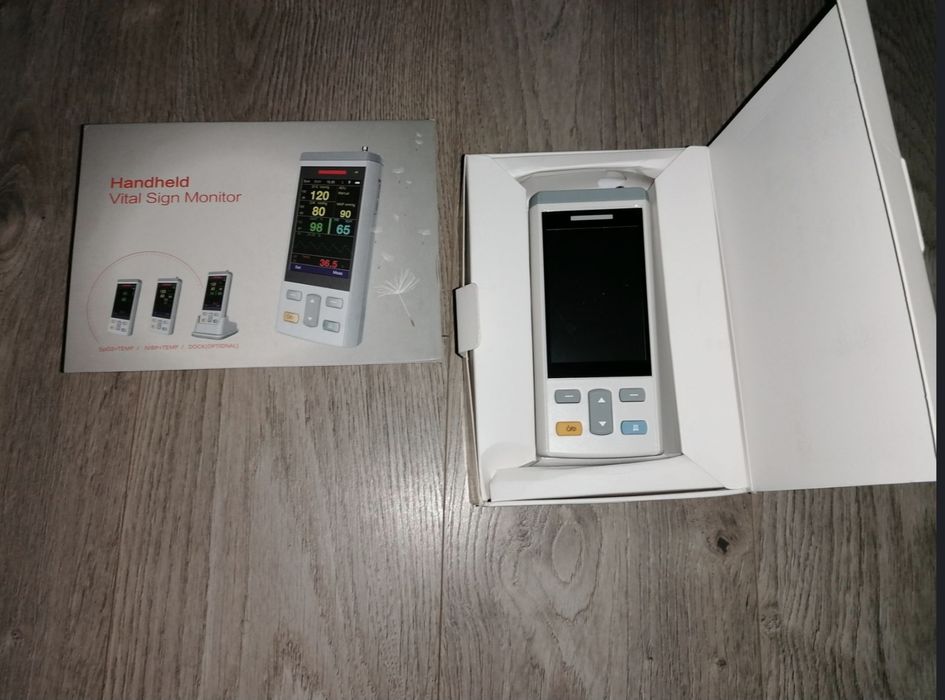 Monitor semne vitale / Detector puls veterinar portabil NIBP+SPO2+Temp