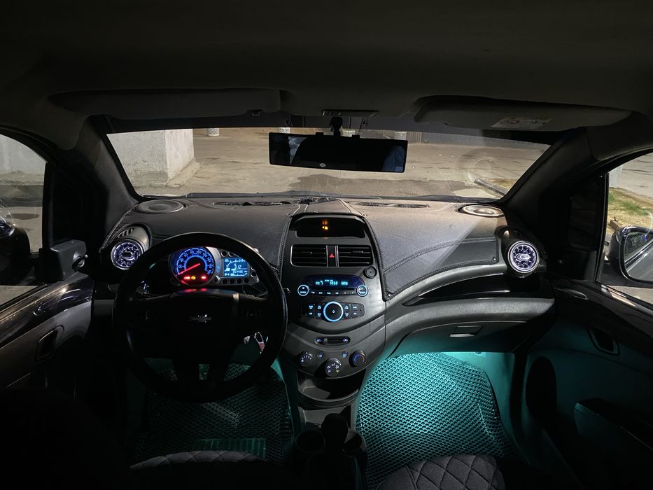 Spark sotiladi 2 poz