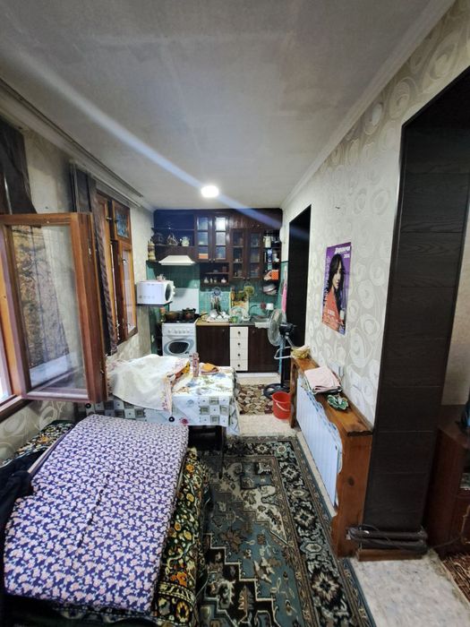 Продаю 1 комнатную квартиру Чиланзар УзГУМЯ