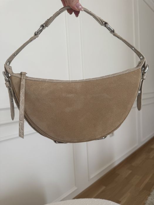 By Far Gib велурена чанта