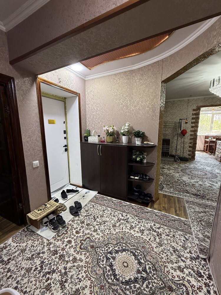 Срочно продаётся квартира Куйлюк Массив 4 3/4/4 77-Серия кирпичный