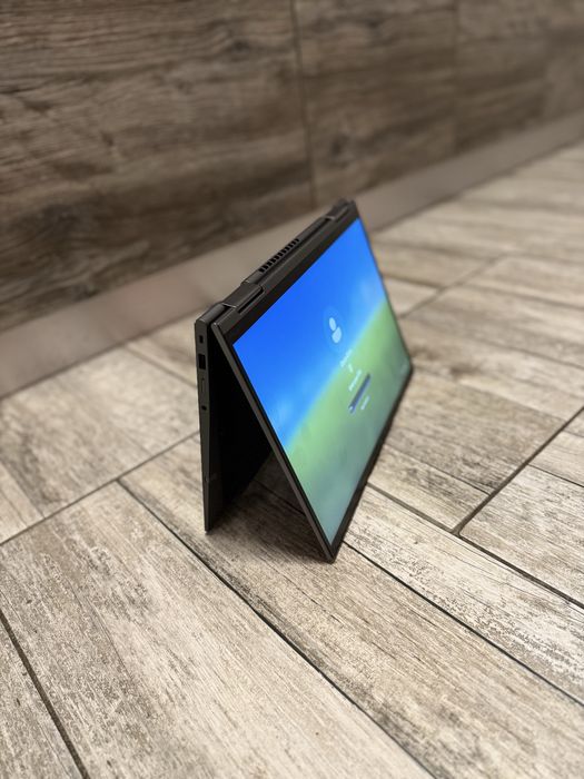 Lenovo ThinkPad X1 Yoga Gen 6 -Touchscreen 360 i7-1185G7, 16GB, 256GB,