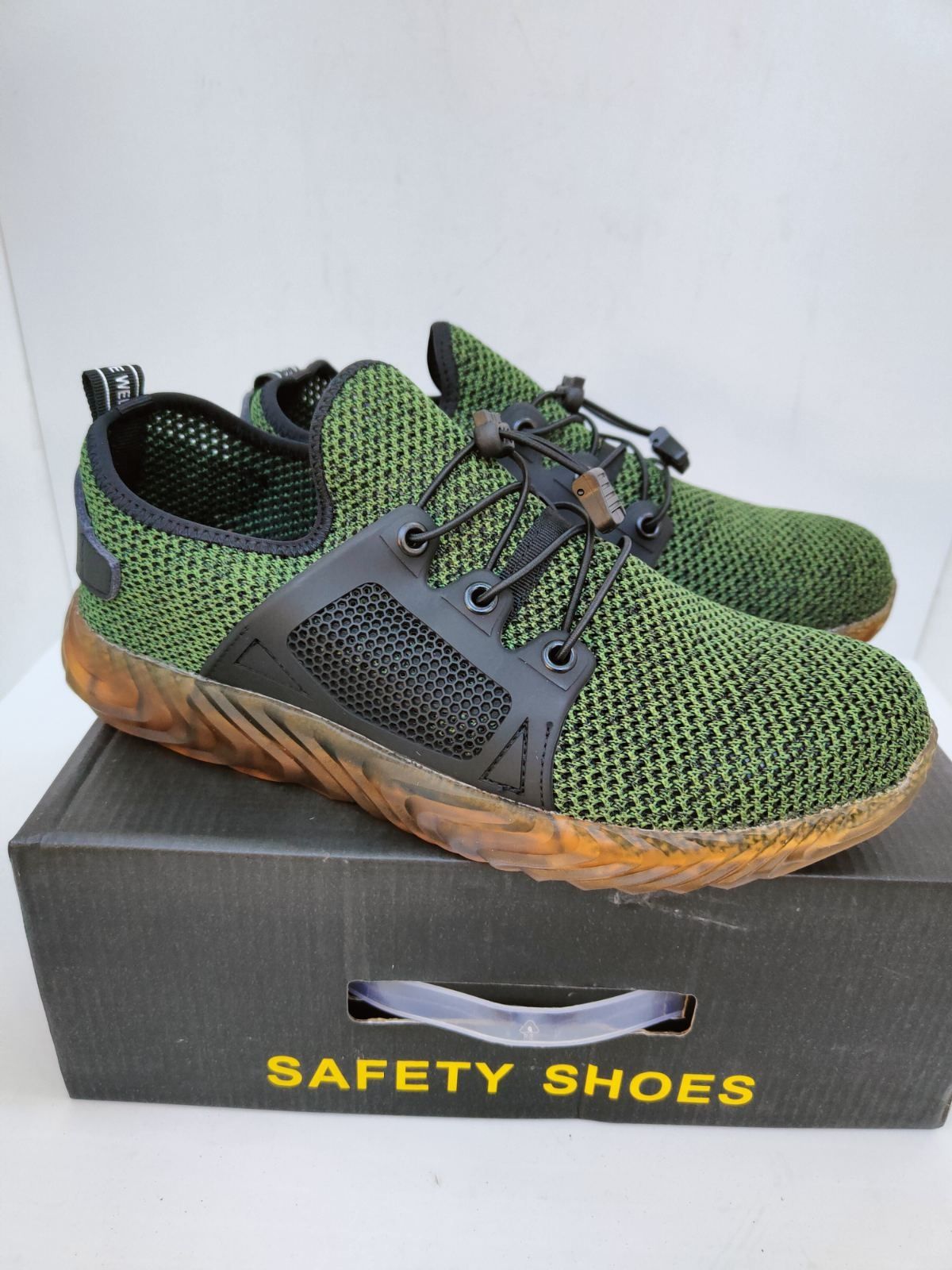 Работни защитни обувки с метално бомбе модел 8