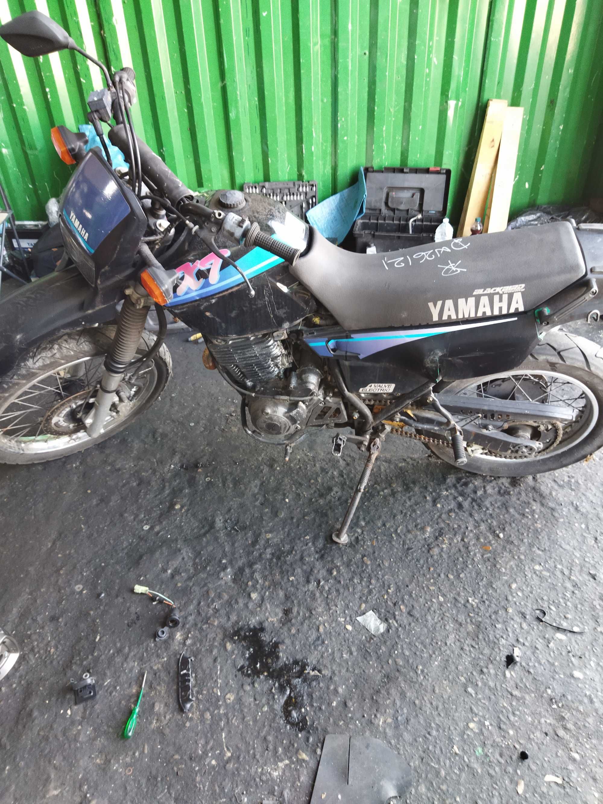 Yamaha XT 600 на части