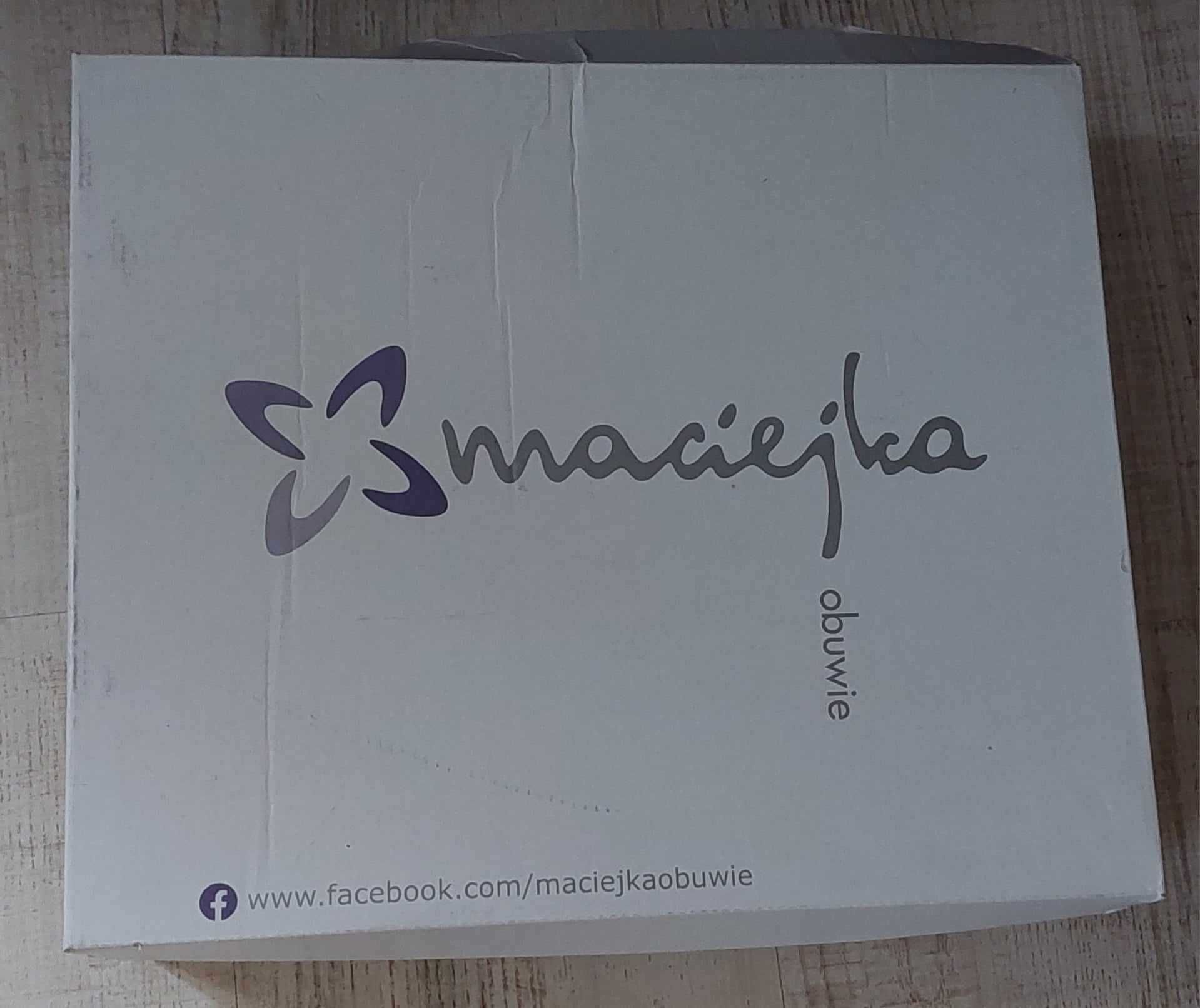 Обувки от велур марка " Maciejka "