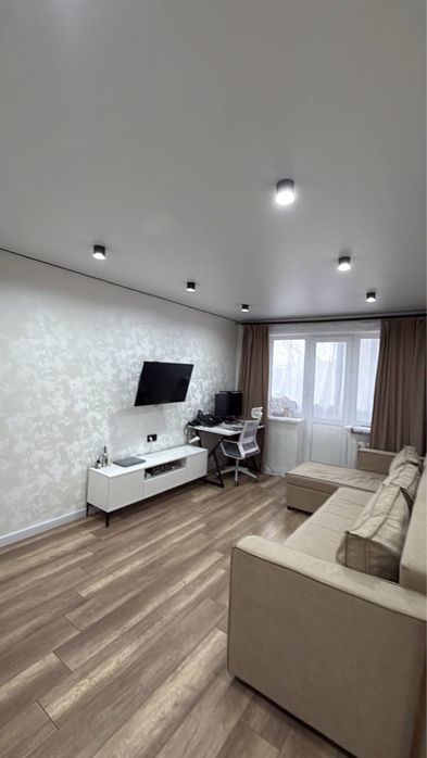 Продам 1-комнатную квартиру в центре города