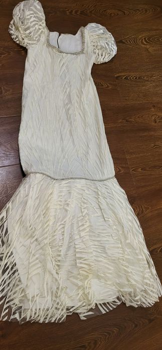 Платья по 200000 тысяч сум