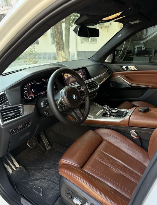 Срочно продается БМВ х7 50i Фул комплектация