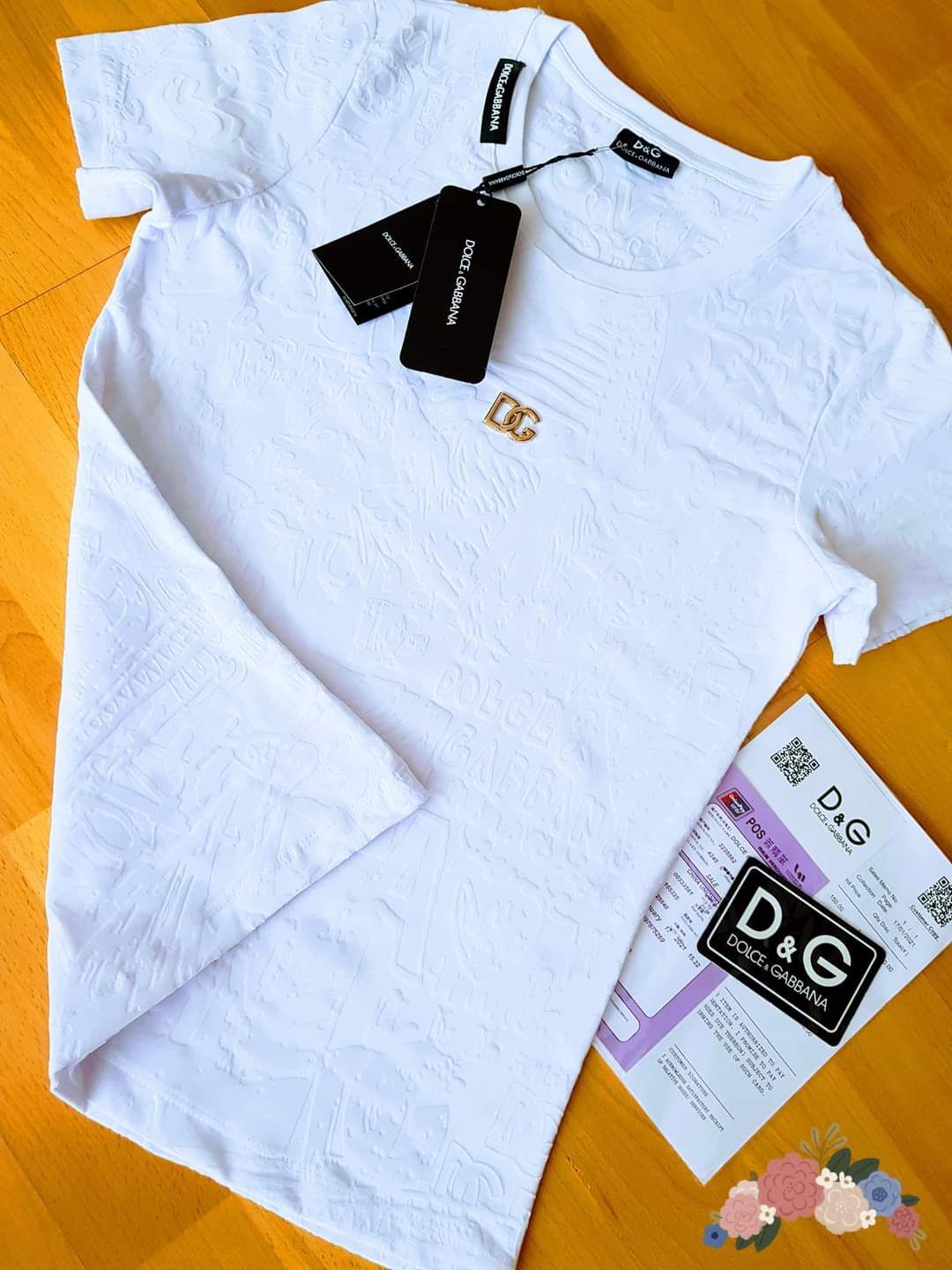 Tricouri DG,inserții catifea,logo metalic, co Qr,eticheta