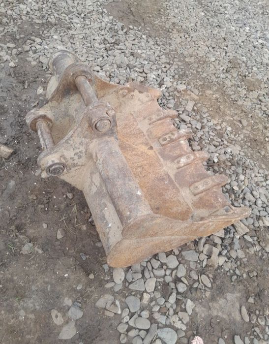 Cupa jcb Latime90 cm