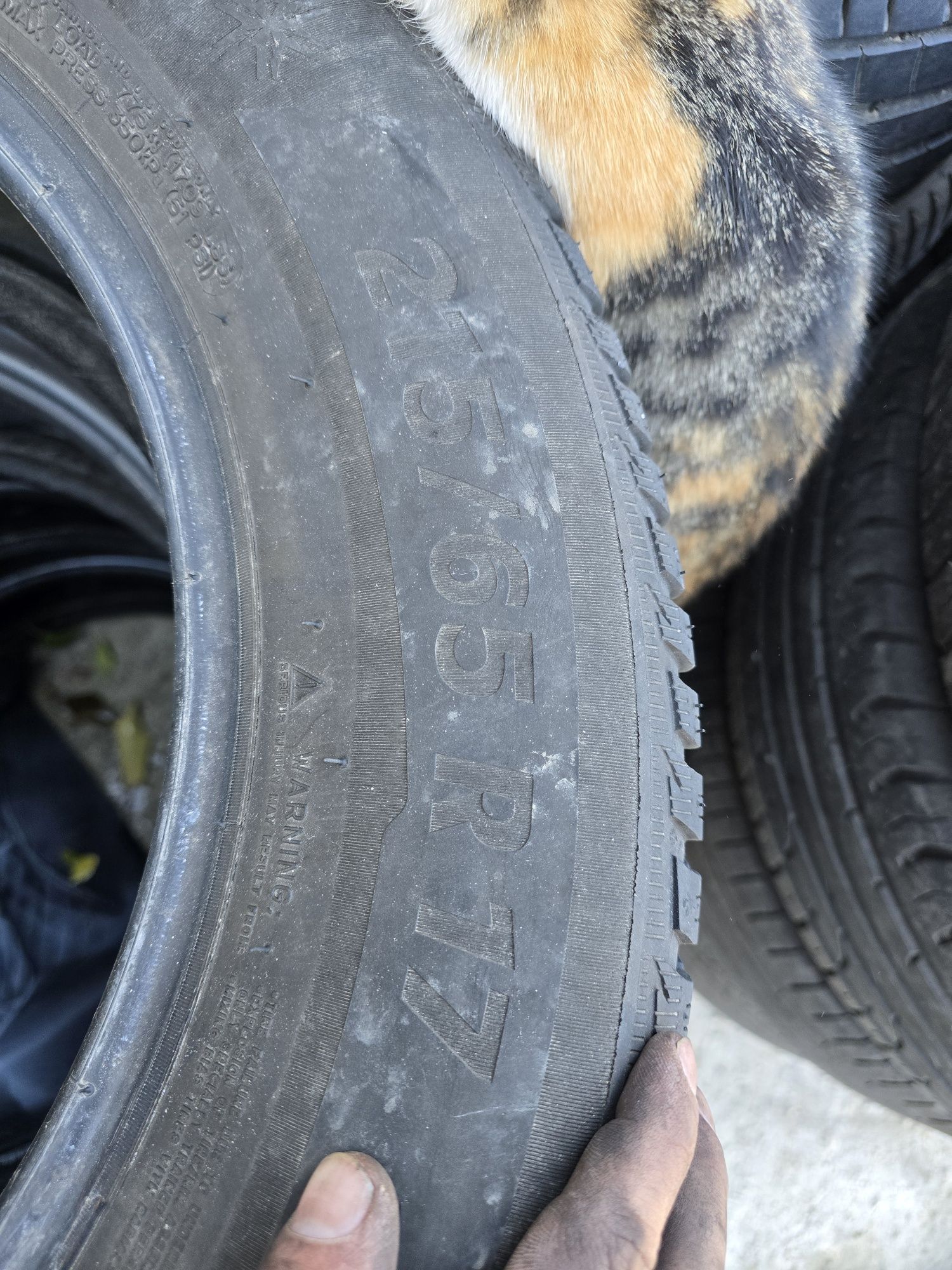 4 Броя Гуми 215/65/17 Michelin