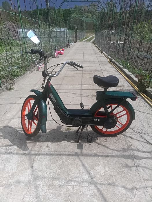 Vând Piaggio ciao