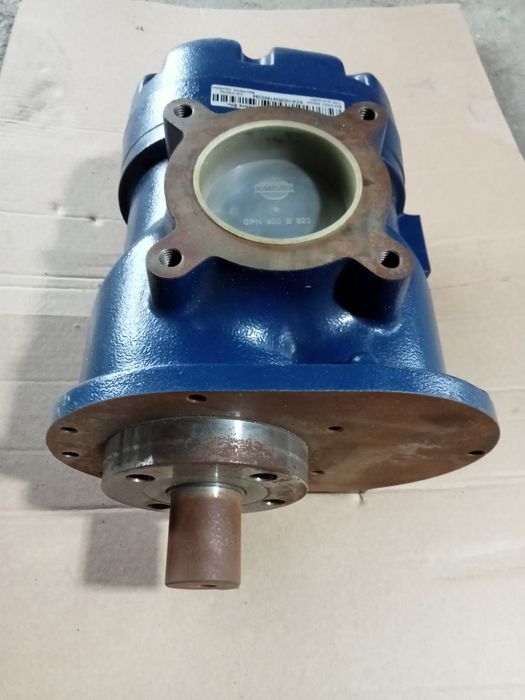 Продам винтовой блок (пара).