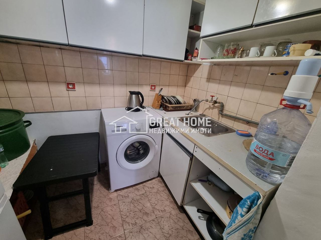 Продава се Двустаен апартамент в Търговище, Център - 49 кв.м за 1093 €/кв.м - Снимка #2