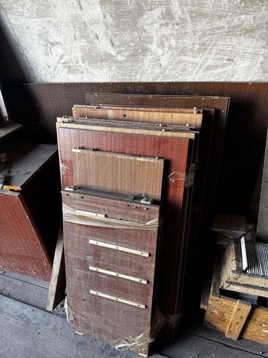 Бесплатно дрова шкафы и матрасы