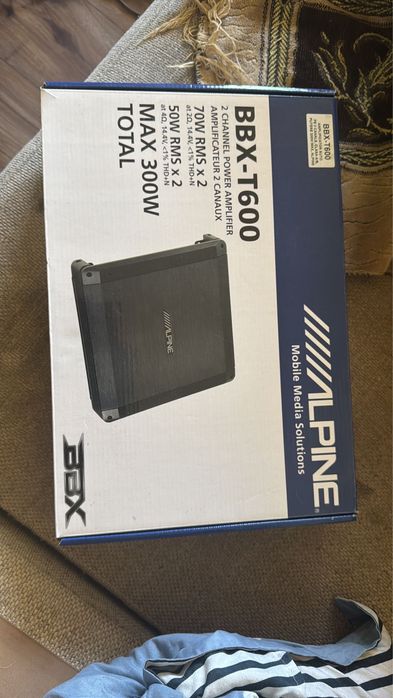 Subwoofer sony 1800w si statie alpine 300w 2 canale