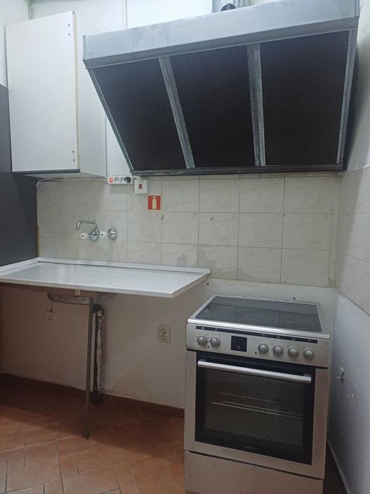 Готово заведение под наем - кафе / лека кухня / пицария + тераса