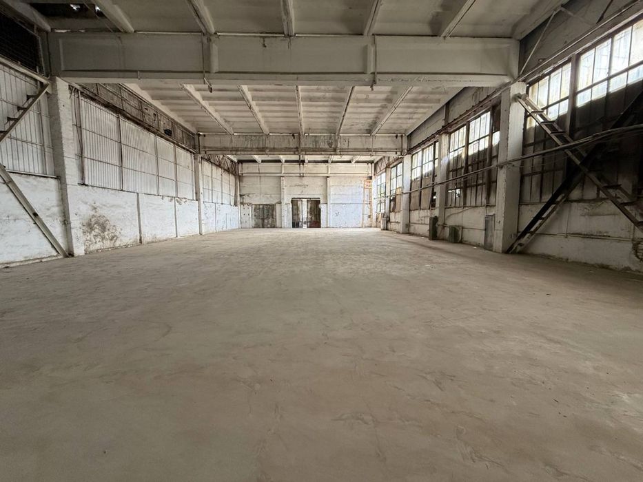 Жамий : Помещения под склад или производства 1000 кв.м