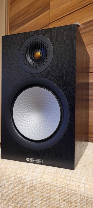 Тонколони Monitor Audio, усилвател Denon и USB DAC Loxjie