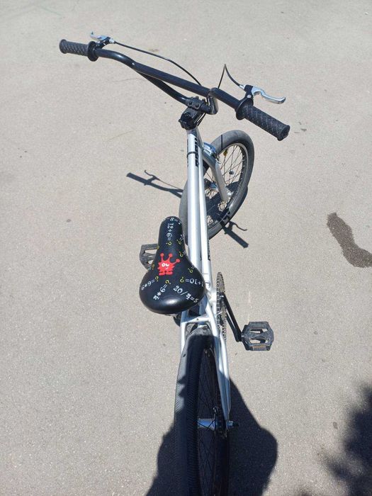 Продавам BMX 20'