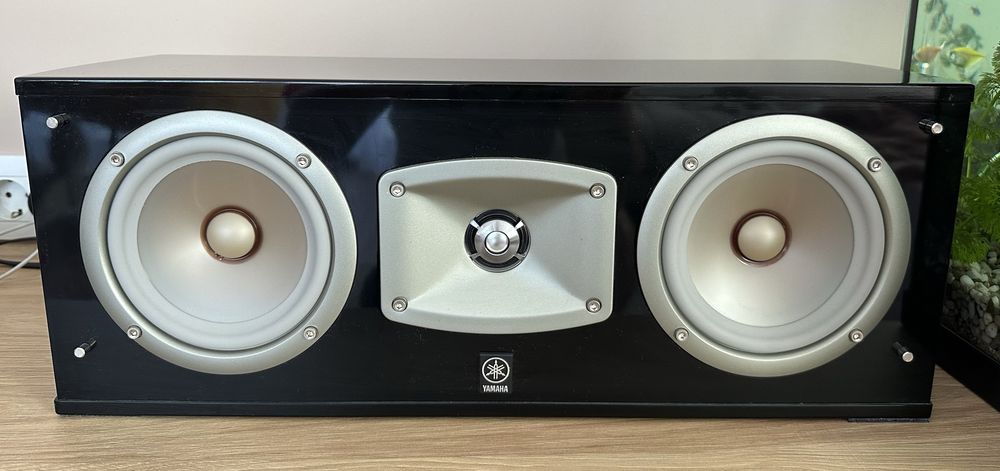 Yamaha 5.1 cu receiver RX-V6A