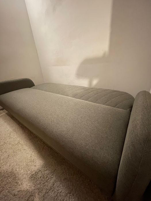 Vand canapea cu 3 locuri din material textil