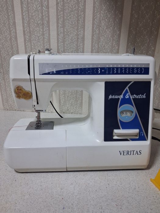 Продам швейную машину